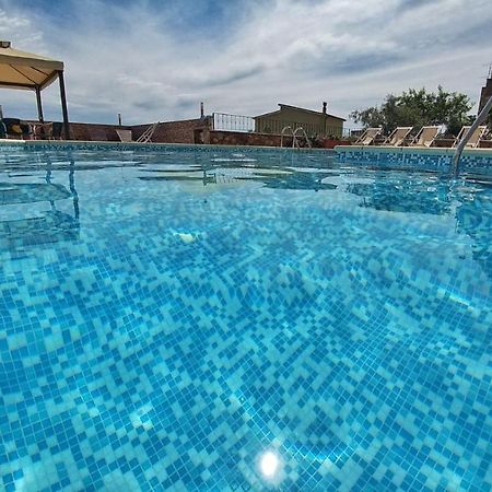 Hotel Meridiana Arbus Exterior photo